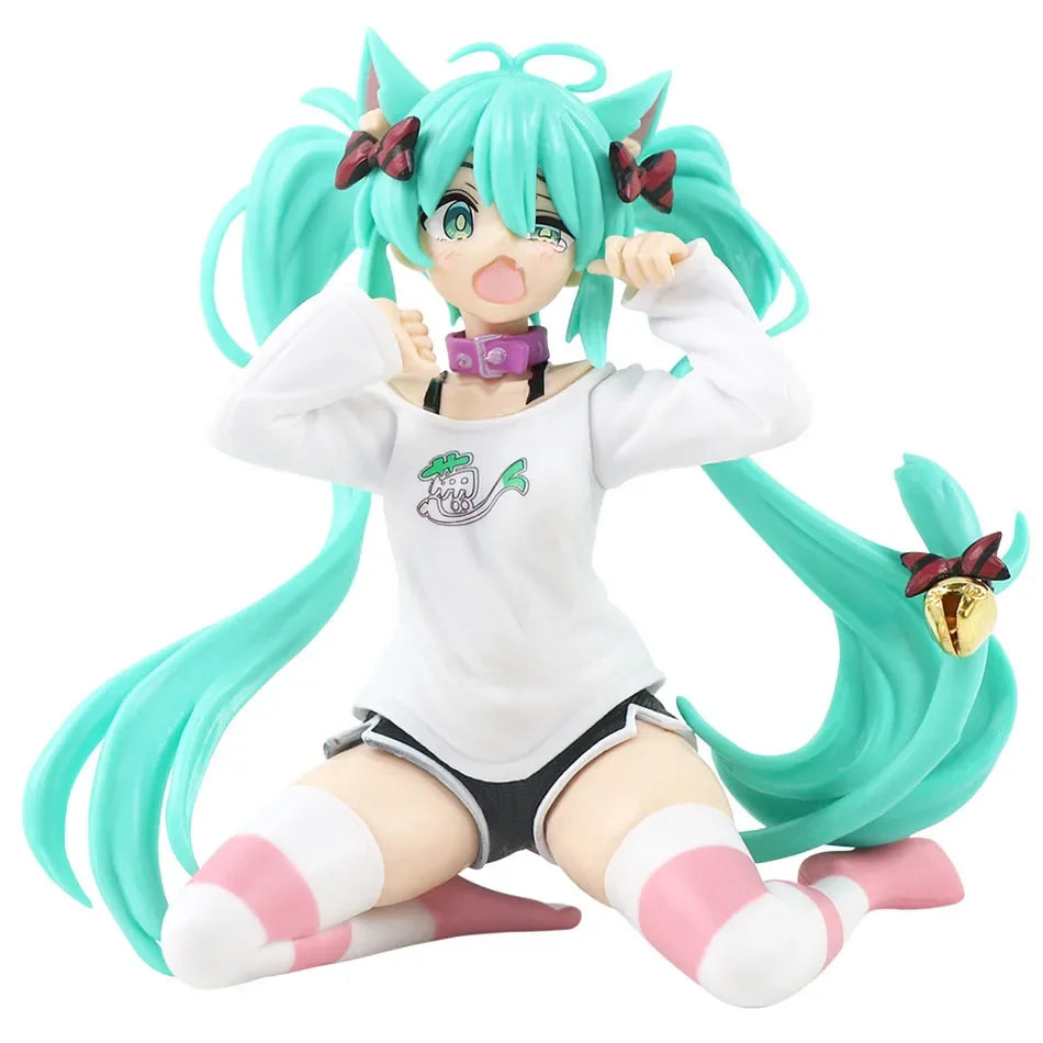 Anime Hatsune Miku doll model cartoon cute tabletop decoration suitable for car dashboard decoration cute holiday gift