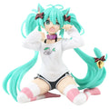 Anime Hatsune Miku doll model cartoon cute tabletop decoration suitable for car dashboard decoration cute holiday gift
